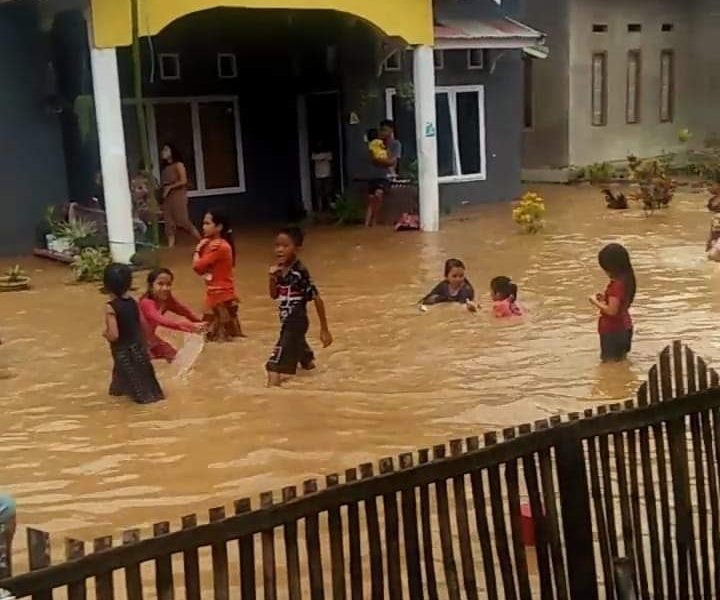 Banjir Rendam Tiga Kecamatan Di Luwu Ujung Jari