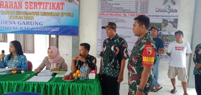 Kk Di Sambeng Lamongan Terima Sertifikat Dari Program Ptsl Ujung Jari