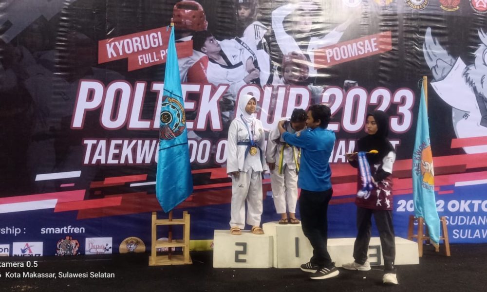 Kontingen Taekwondo Sidrap Sukses Borong 19 Medali Kejuaraan Poltek Cup