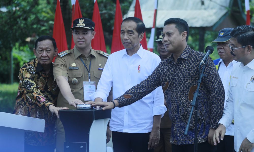 Jokowi Ke Pangkep Resmikan Ruas Jalan Soreang Senggerang Senilai Rp 17