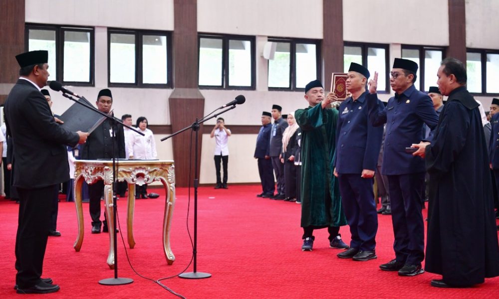 Pj Gubernur Bahtiar Lantik Pejabat Administrasi Dan Pengawas Lingkup