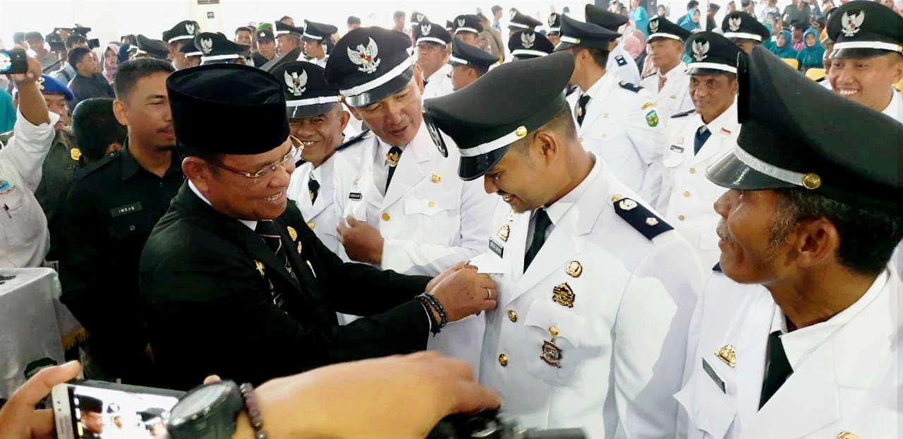 Lantik 63 Kades, Bupati Luwu Minta Pelajari Regulasi – Ujung Jari