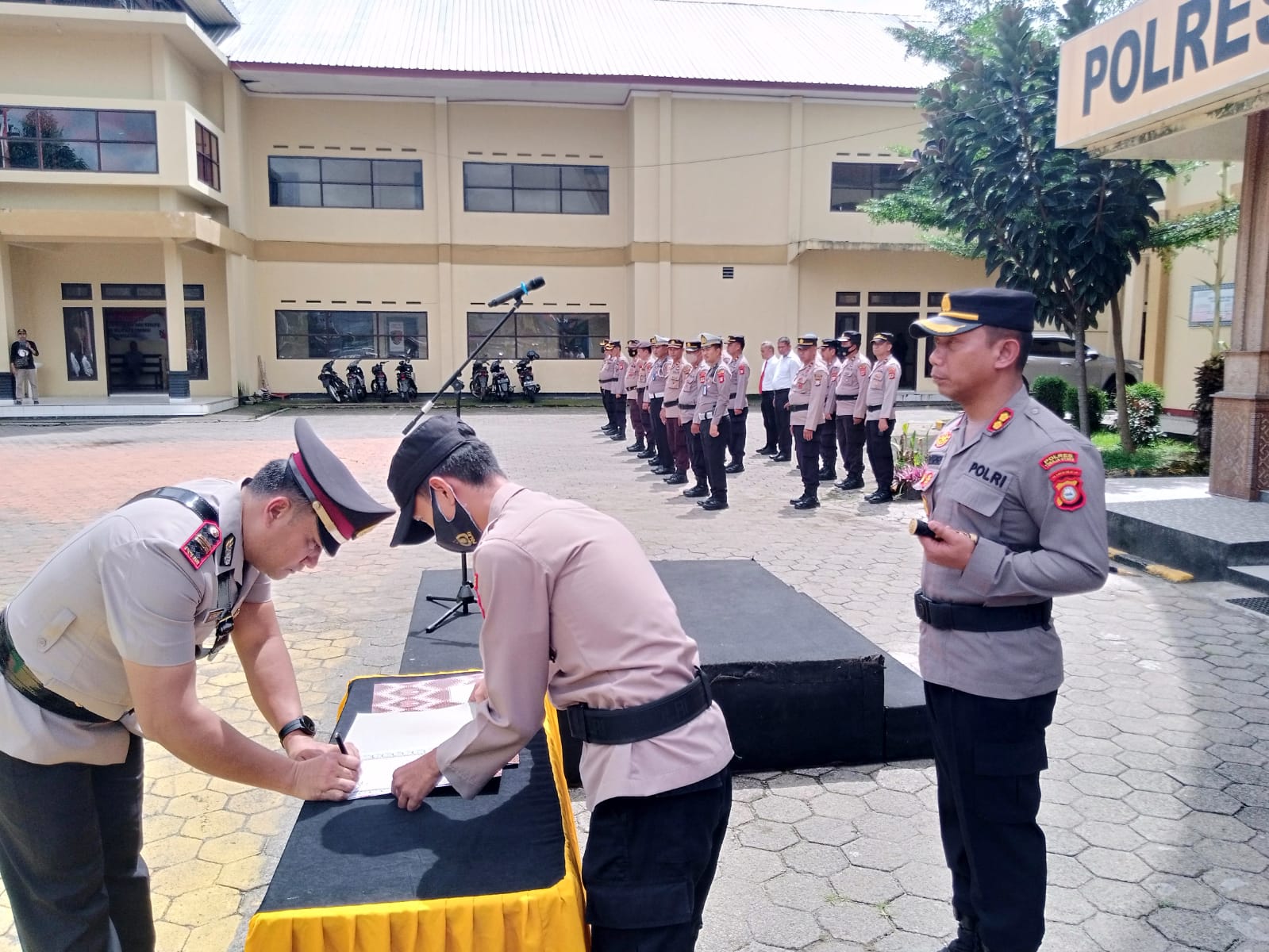 Kasat Reskrim Polres Toraja Utara Dimutasi Ke Polda Sulsel Ujung Jari