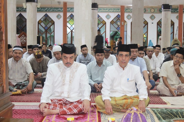 Pemkab Selayar Peringati Malam Nuzulul Quran Di Masjid Agung Al Umaraini Ujung Jari 9777