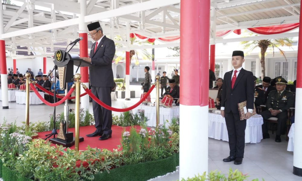 Pimpin Upacara Sumpah Pemuda Pj Sekprov Muhammad Arsjad Untuk